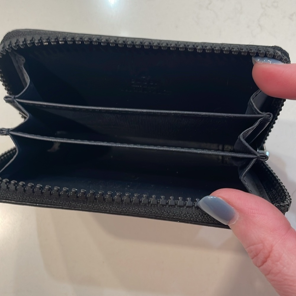 Beautiful Authentic Gucci Bloom Wallet View 3